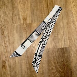 🤍 BLACK & WHITE EQUESTRIAN PRINT TWILLY SCARF NECK TIE 🤍